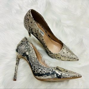 Steve Madden Vala pumps size 7 1/2 EUC